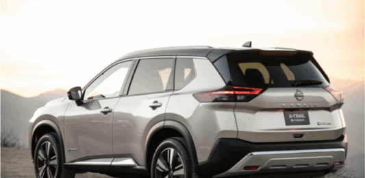 Ford y Stellantis podrían vender autos “disfrazados” de Nissan: la estrategia japonesa para salir de su crisis