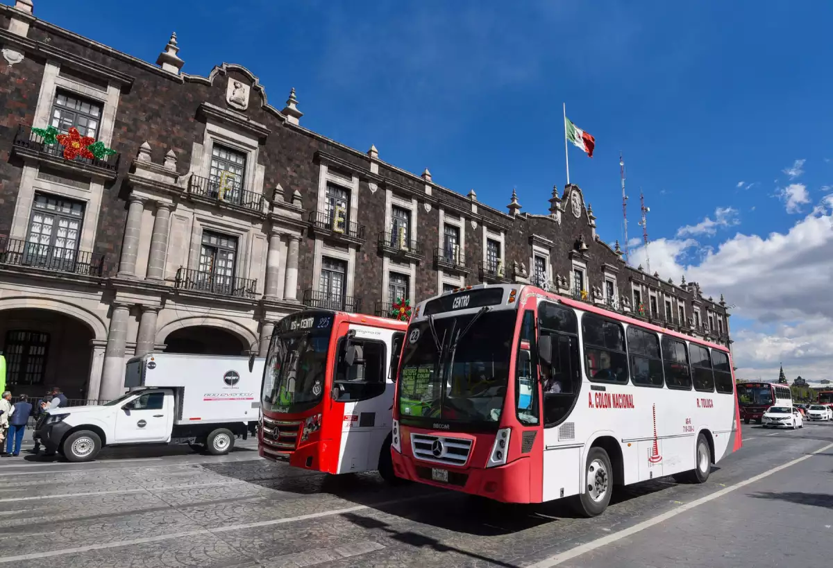 Sube precio del transporte público en Edomex