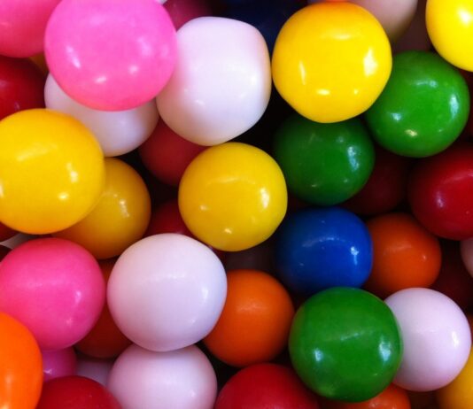 Chicles y pastillas con sabor a tomillo: la nueva tecnología que detecta la gripe en minutos