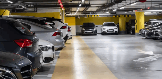 Estacionamientos en CDMX serán responsables por robos y daños: así cambiarán las reglas para proteger a los automovilistas