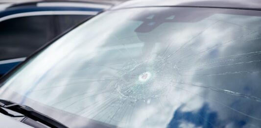 Multa por parabrisas dañado en CDMX: sanciones, montos y recomendaciones para evitarla