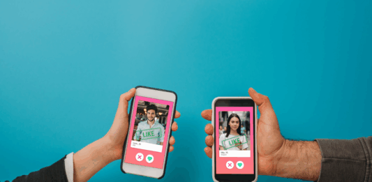 Tinder exigirá verificación de identidad con selfie en Estados Unidos: el fin del anonimato en las apps de citas