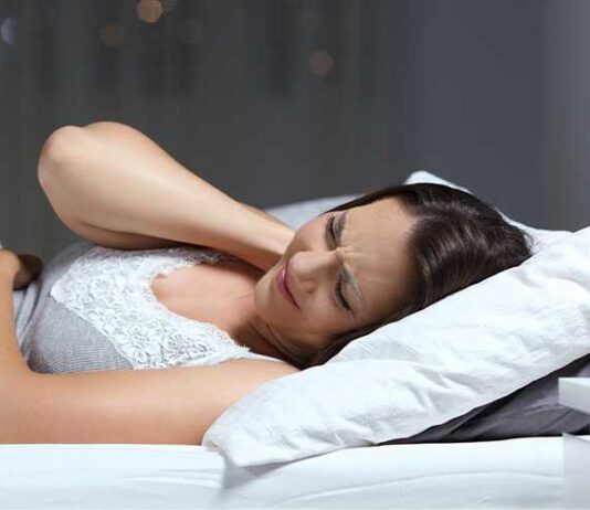 Seis señales poco evidentes de que tu descanso nocturno no es suficiente (y cómo reconocerlas)
