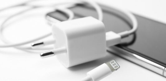 Cómo saber si el cargador de tu iPhone es original: guía práctica para evitar daños en tu celular