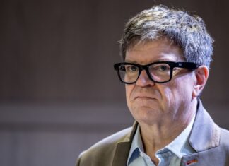 Yann LeCun prepara su salida de Meta para lanzar una empresa de IA capaz de entender el mundo físico