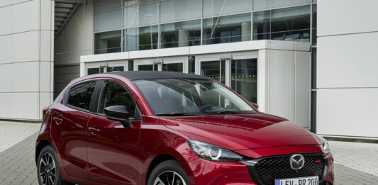 Kit deportivo de accesorios para el Mazda2: ¿vale la pena?