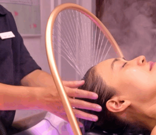 Lavado capilar japonés: el método que fortalece el cabello, elimina el frizz y conquista a México