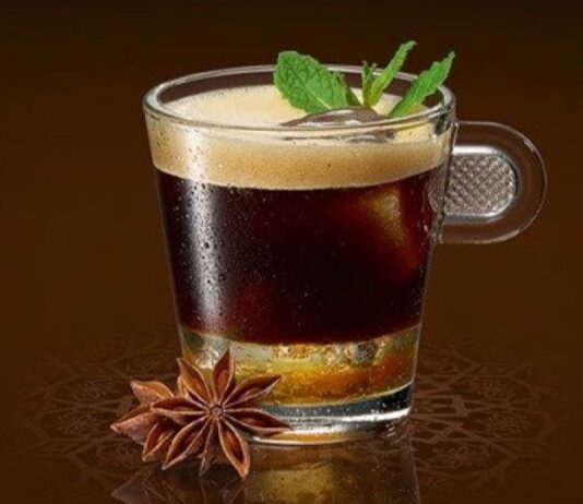 Espresso espumoso con menta: la receta refrescante y aromática que conquista a los amantes del café