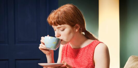 El 73% de los estadounidenses bebe café todos los días: así prefieren prepararlo y qué revela esta tendencia