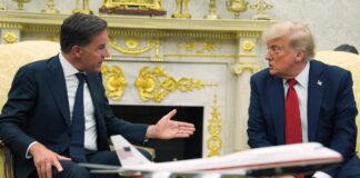 Donald Trump planea regalar parte de Ucrania a Rusia Donald Trump planea regalar parte de Ucrania a Rusia