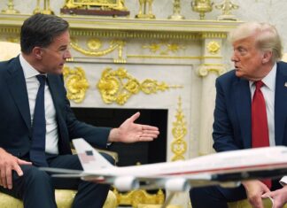 Donald Trump planea regalar parte de Ucrania a Rusia Donald Trump planea regalar parte de Ucrania a Rusia