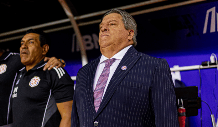 Miguel Herrera deja de ser técnico de Costa Rica