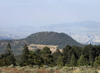 Xitle, el volcán oculto de la CDMX: túneles de lava, cráteres y aventuras para exploradores urbanos