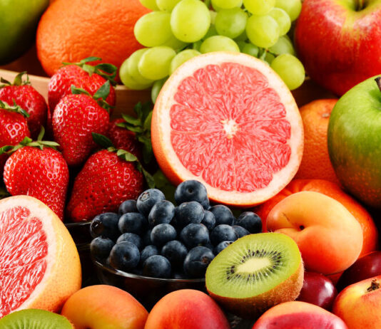 La superfruta que ayuda a bajar de peso y combate el estreñimiento: por qué los expertos la recomiendan cada día