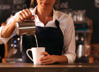 Ana Basabe, barista y experta en café de especialidad: “La subida de precios tendría que haber llegado mucho antes”