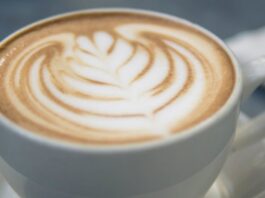 Cómo hacer una figura de gato en arte latte para personalizar tu cappuccino