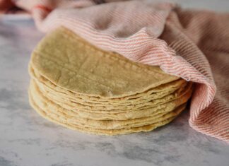 ¿Por qué podría costar hasta 28 pesos el kilo de tortilla en México? precio tortilla mexico 2025