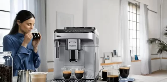 La cafetera De’Longhi con 46% de descuento: una de las mejores espresso por menos de 100 euros en el Cyber Monday
