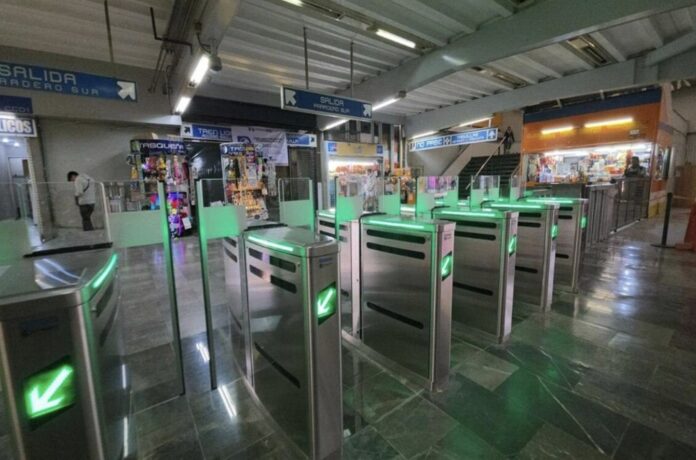Metro de CDMX Reemplazará Torniquetes con Puertas Automáticas