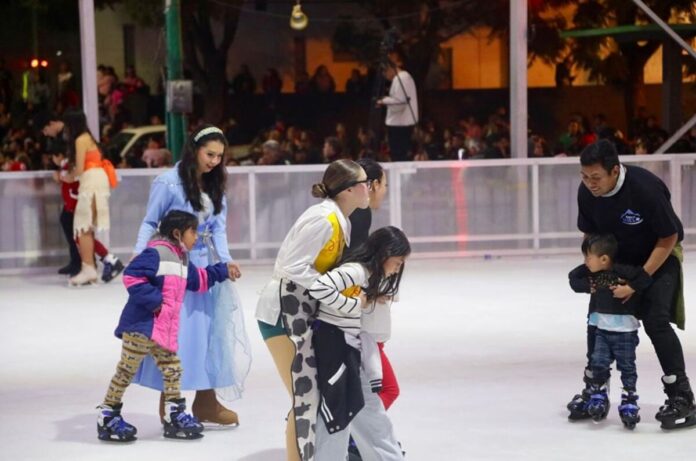 Pistas de hielo gratis en CDMX