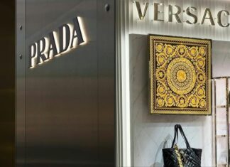 Prada compra Versace: nace un nuevo gigante del lujo italiano Prada compra Versace nace un nuevo gigante del lujo italiano