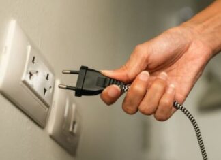 Los tres electrodomésticos que siempre deben desenchufarse si hay tormenta, según expertos