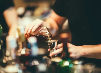 Diversidad de bebidas alcohólicas: más allá del porcentaje de alcohol bebidas alcoholicas quimicos