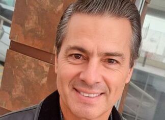 Peña Nieto reaparece en Metepec y posa con ciudadanos peña nieto en metepec