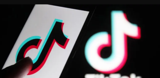 TikTok tropieza en EE. UU. y provoca una migración masiva hacia UpScrolled
