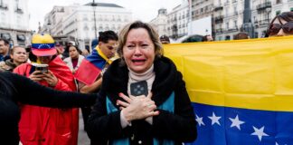 Venezolanos celebran en el mundo la captura de Maduro Venezolanos celebran en el mundo la captura de Maduro
