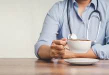 El café impulsa un microbioma intestinal más diverso, según expertos beber cafe y salud en personas