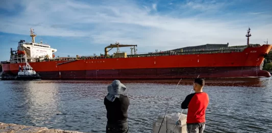 Trump advierte colapso en Cuba tras corte de petróleo venezolano caida petroleo cuba