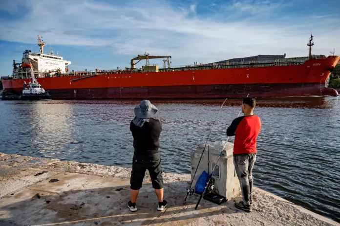 caida petroleo cuba
