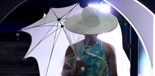 Naomi Osaka marca tendencia en el Abierto de Australia con estilo y triunfo naomi osaka