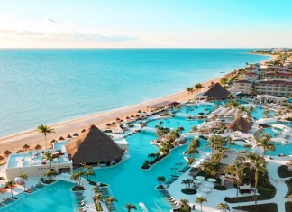 Resorts all inclusive con swim-up rooms: el auge de vacaciones con acceso directo a la piscina resorts todo incluido tendencias