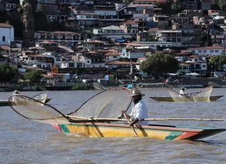 Rutas Mágicas de Color inicia en Janitzio como estrategia de turismo social y cohesión comunitaria turismo janitzio