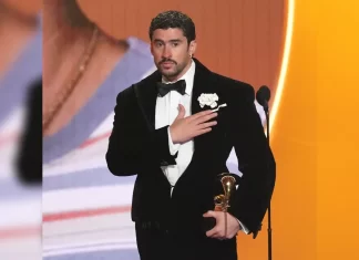 Bad Bunny redefine la moda masculina en los Grammy Bad Bunny Grammy 2026