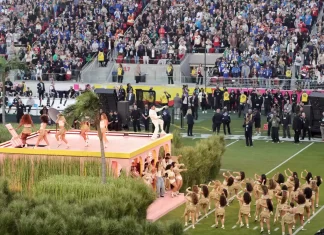 Bad Bunny arrasa en la Super Bowl: los mejores momentos de la actuación