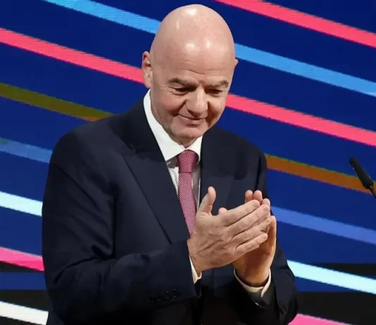 Gianni Infantino analiza levantar la sanción a Rusia Gianni Infantino analiza levantar la sanción a Rusia