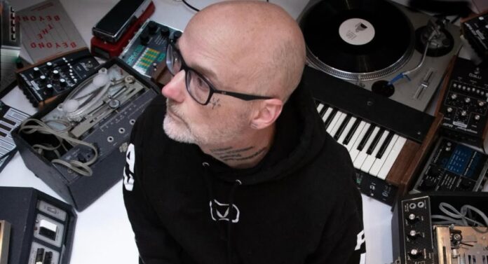 Moby cancela su participación en el Vive Latino 2026