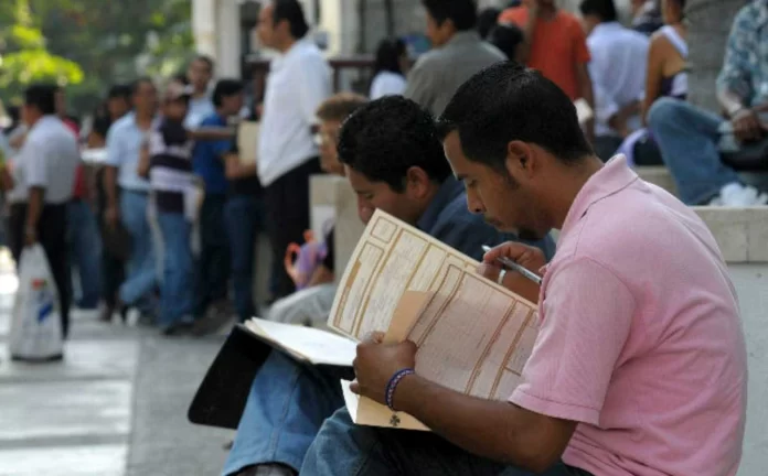 cae empleo en mexico