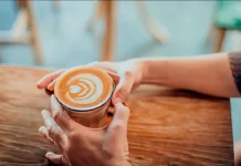 Sabías que: El café caliente ayuda a refrescar el cuerpo en ola de calor cafe en epoca de calor tendencias