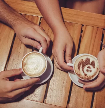 Abre en Guadalajara el primer café nudista y genera debate cultural cafeteria nudista guadalajara