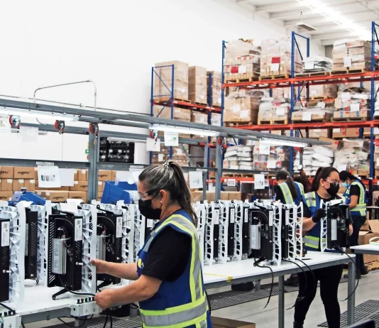 Aprueban reducción de horas de trabajo sin recorte salarial reforma 40 horas laborales
