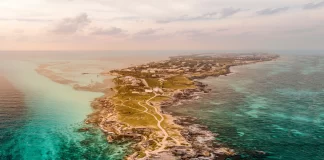 Isla Mujeres en riesgo: desarrollo de lujo y presión ambiental en 2026 tendencias turismo isla mujeres