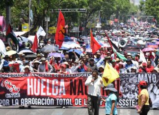 CNTE anuncia paro y marchas en la Ciudad de México CNTE anuncia paro y marchas en la Ciudad de México