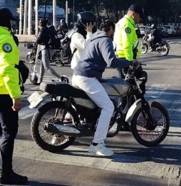 ¿De cuánto es la multa por filtrar en moto en la CDMX? De cuánto es la multa por filtrar en moto en la CDMX