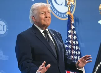Irán amenaza con «eliminar» a Trump durante la guerra Irán amenaza con "eliminar" a Trump durante la guerra