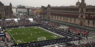La CDMX transforma el Zócalo en una cancha gigante para celebrar el futbol La CDMX transforma el Zócalo en una cancha gigante para celebrar el futbol