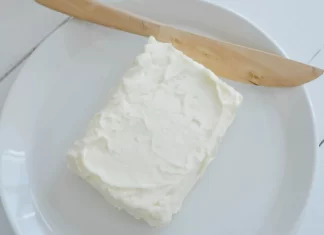 Alerta sanitaria: retiran marca de queso crema por contaminación con bacteria potencialmente mortal queso crema